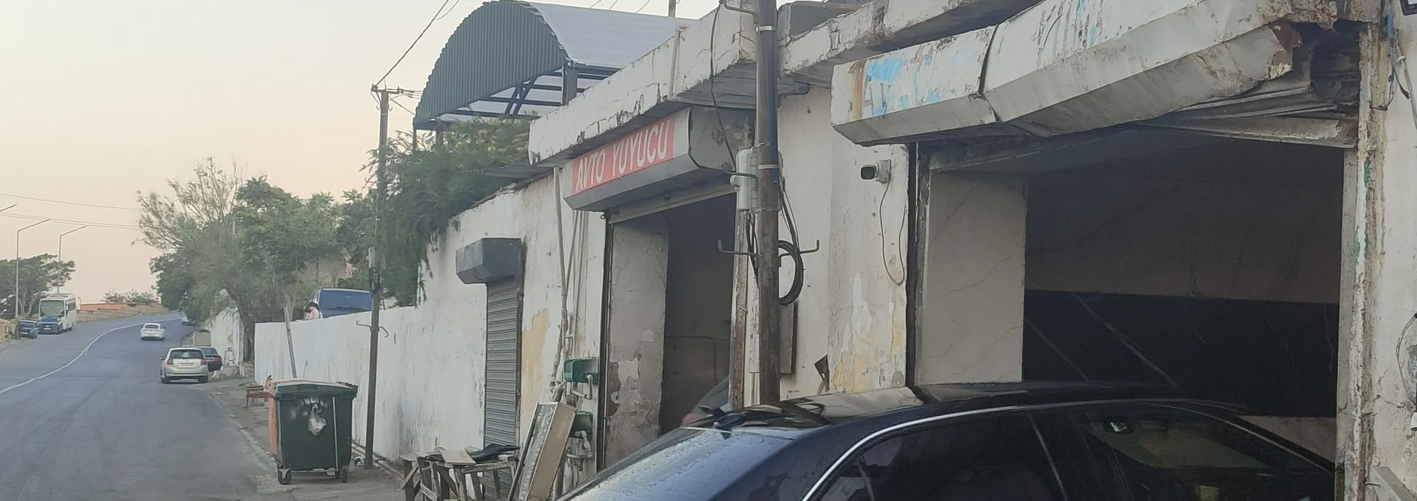 Gülünün moykası — foto